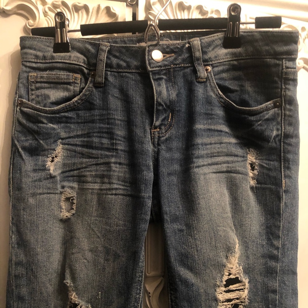 Distressed Skinny - Picture 2 of 7